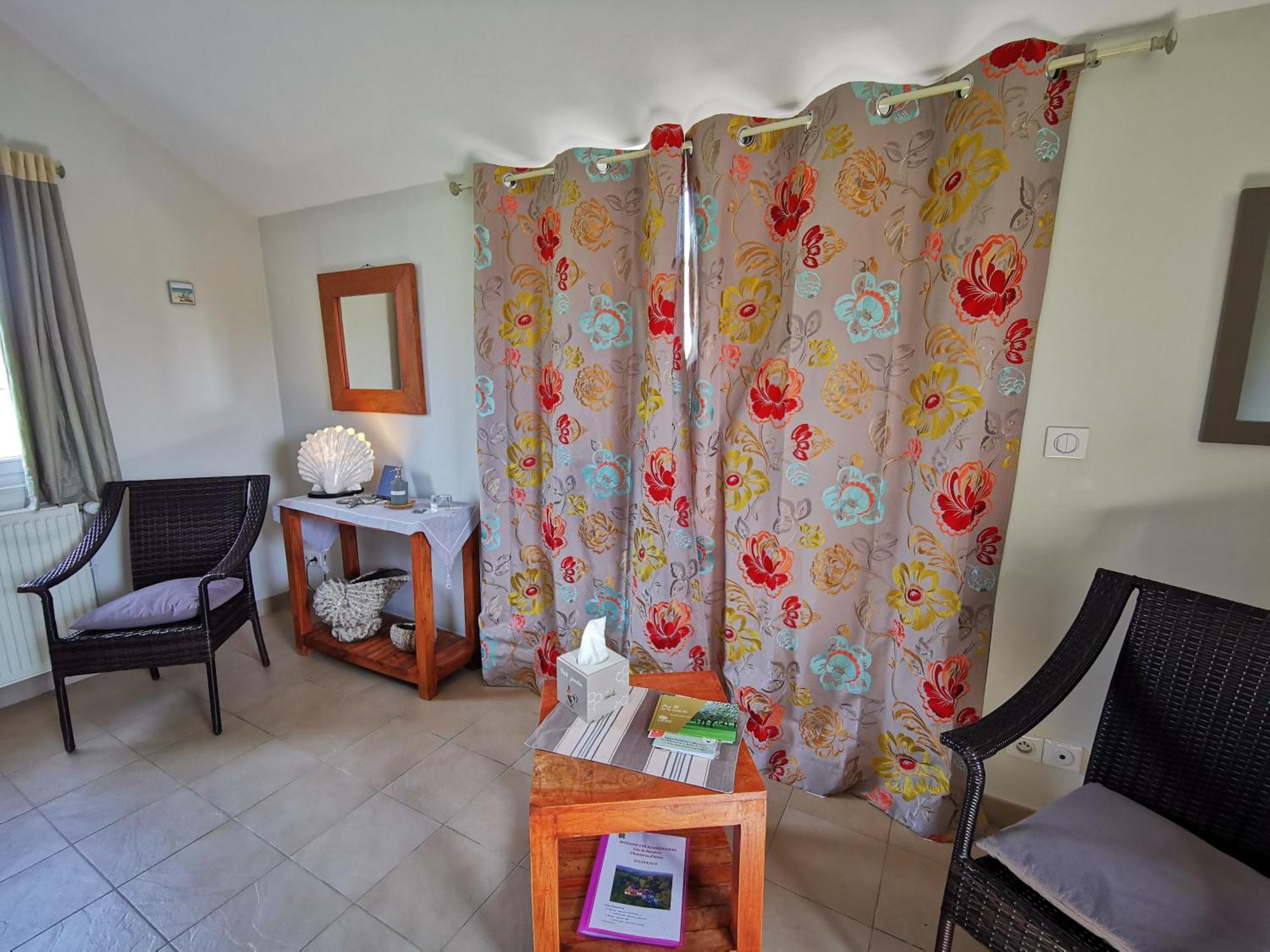 Hotel Les Marronniers Cambremer Habitación foto