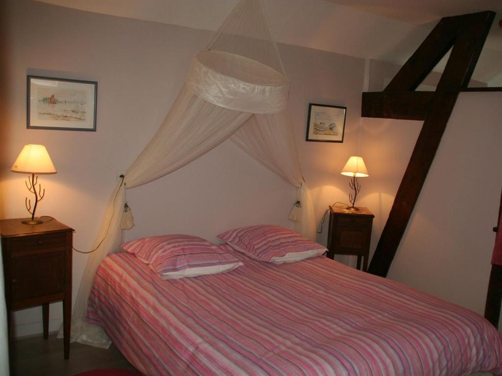 Hotel Les Marronniers Cambremer Habitación foto