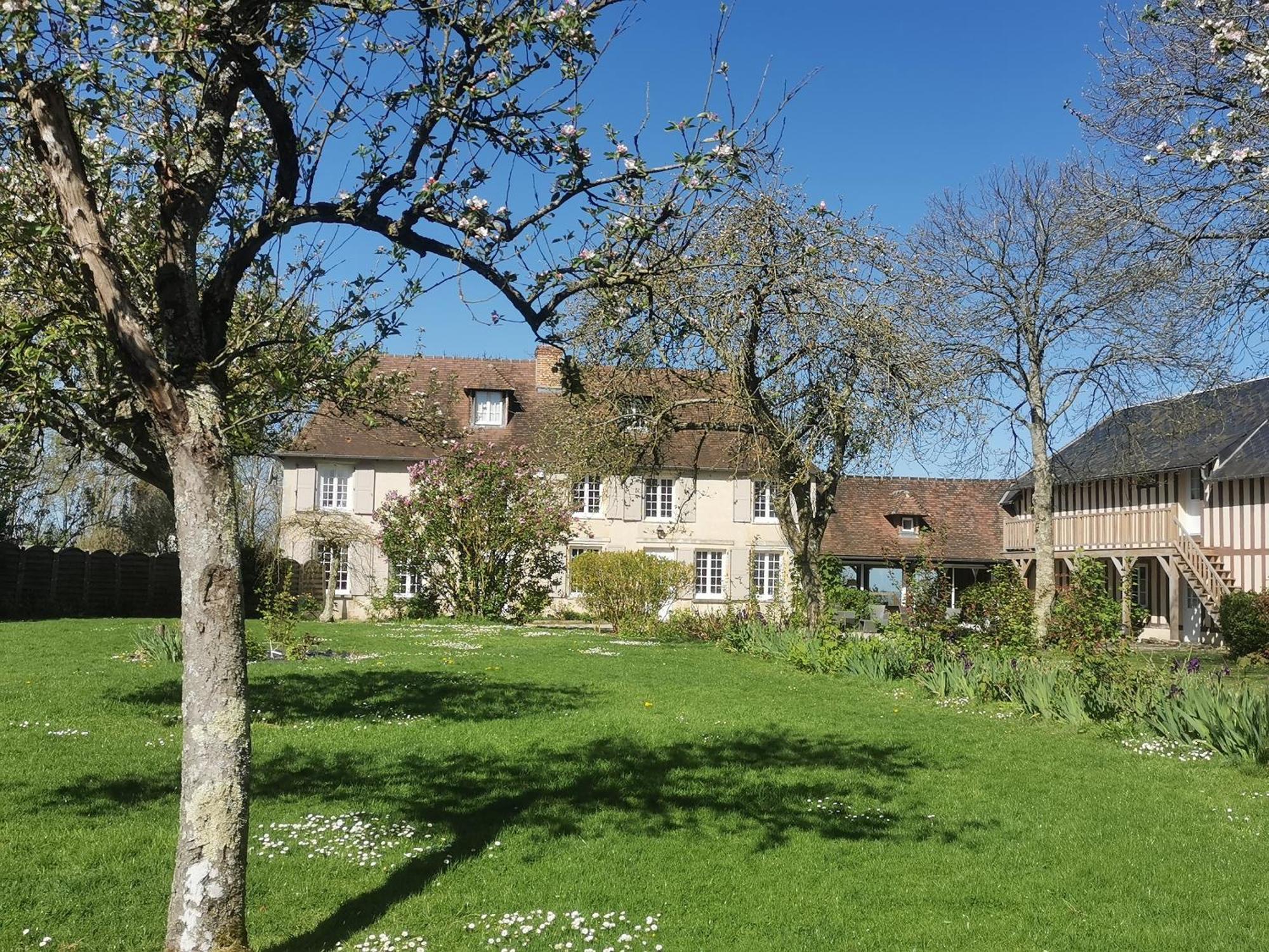 Hotel Les Marronniers Cambremer Exterior foto
